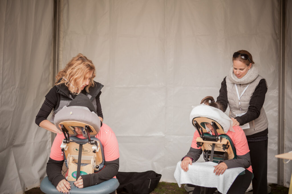 Massage sur chaise en entreprise Cochez Santé